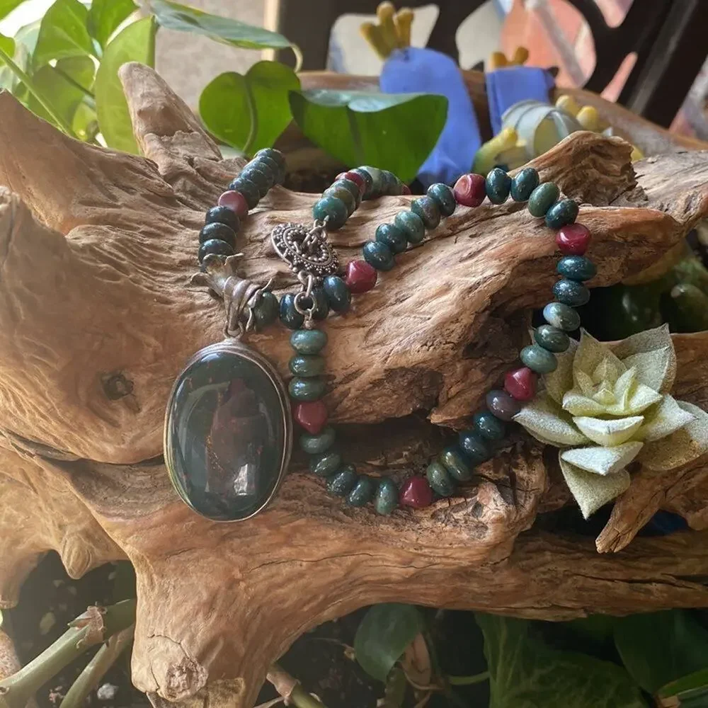 Vintage bloodstone sterling silver beaded pendant necklace - Picture 2 of 10